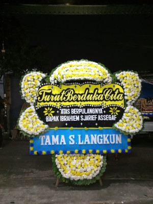 Papan Bunga Duka di Sukatali